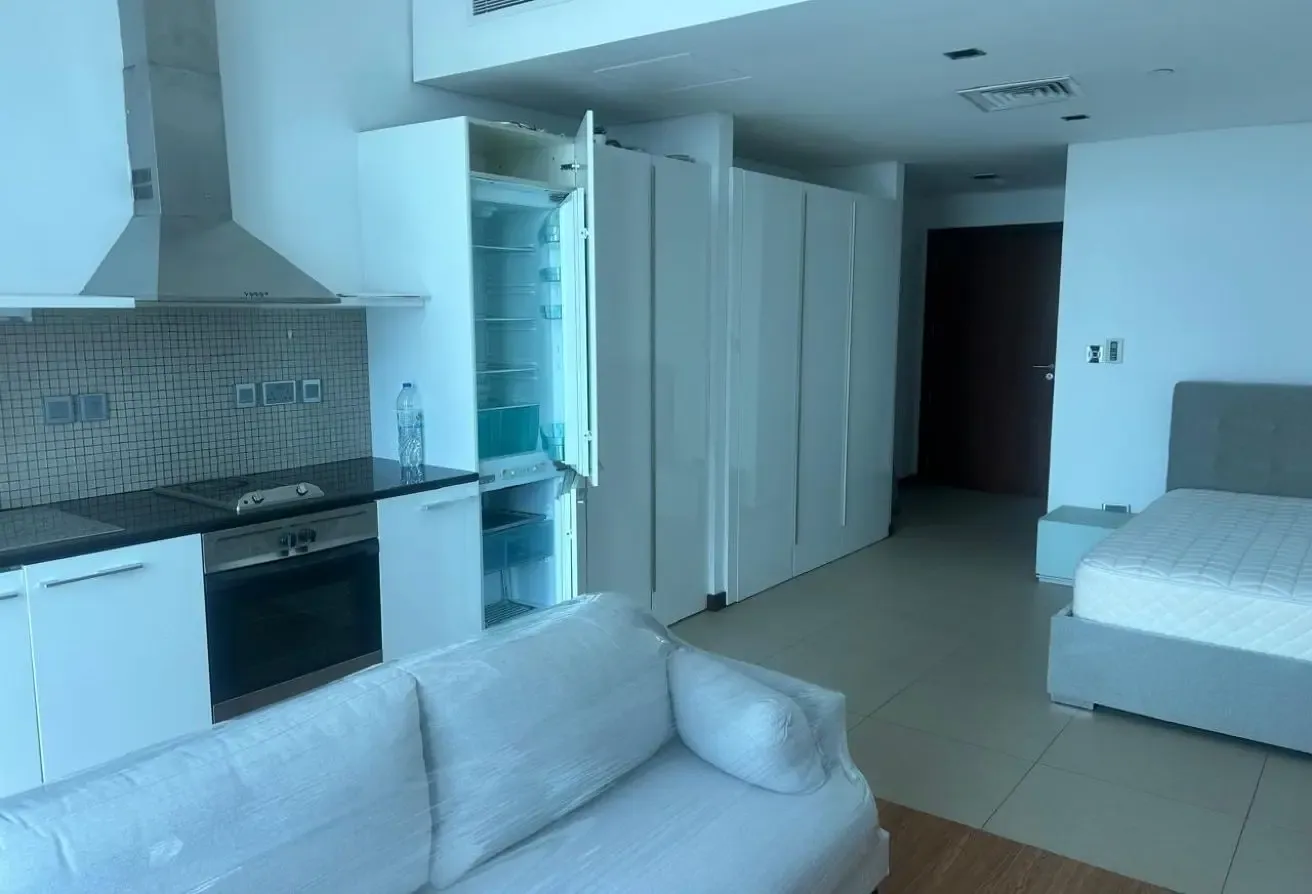 Refurbished/ New Furniture/Corner/Opp Metro/DIFC