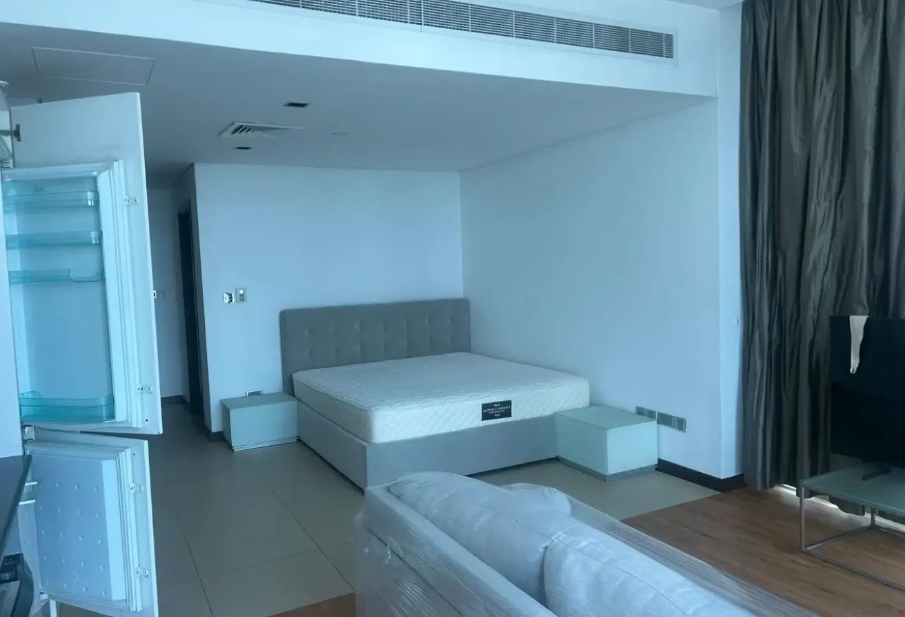 Refurbished/ New Furniture/Corner/Opp Metro/DIFC