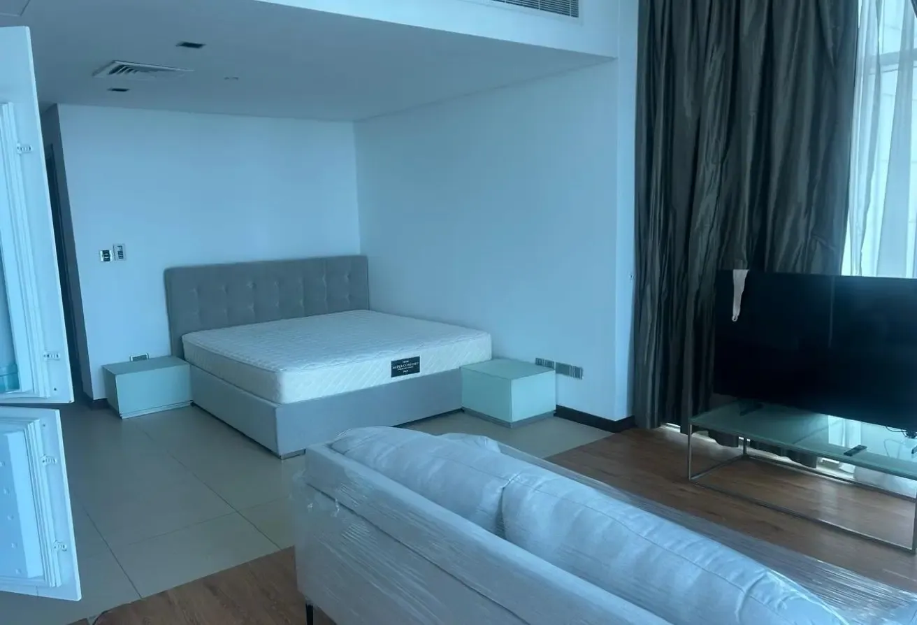 Refurbished/ New Furniture/Corner/Opp Metro/DIFC
