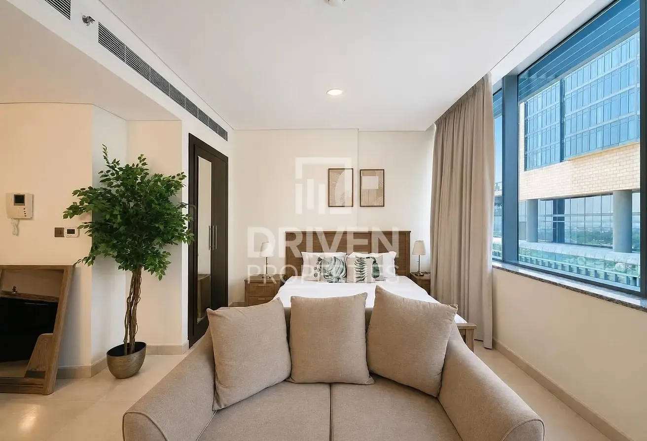 Fully Furnished | Vacant | High Floor