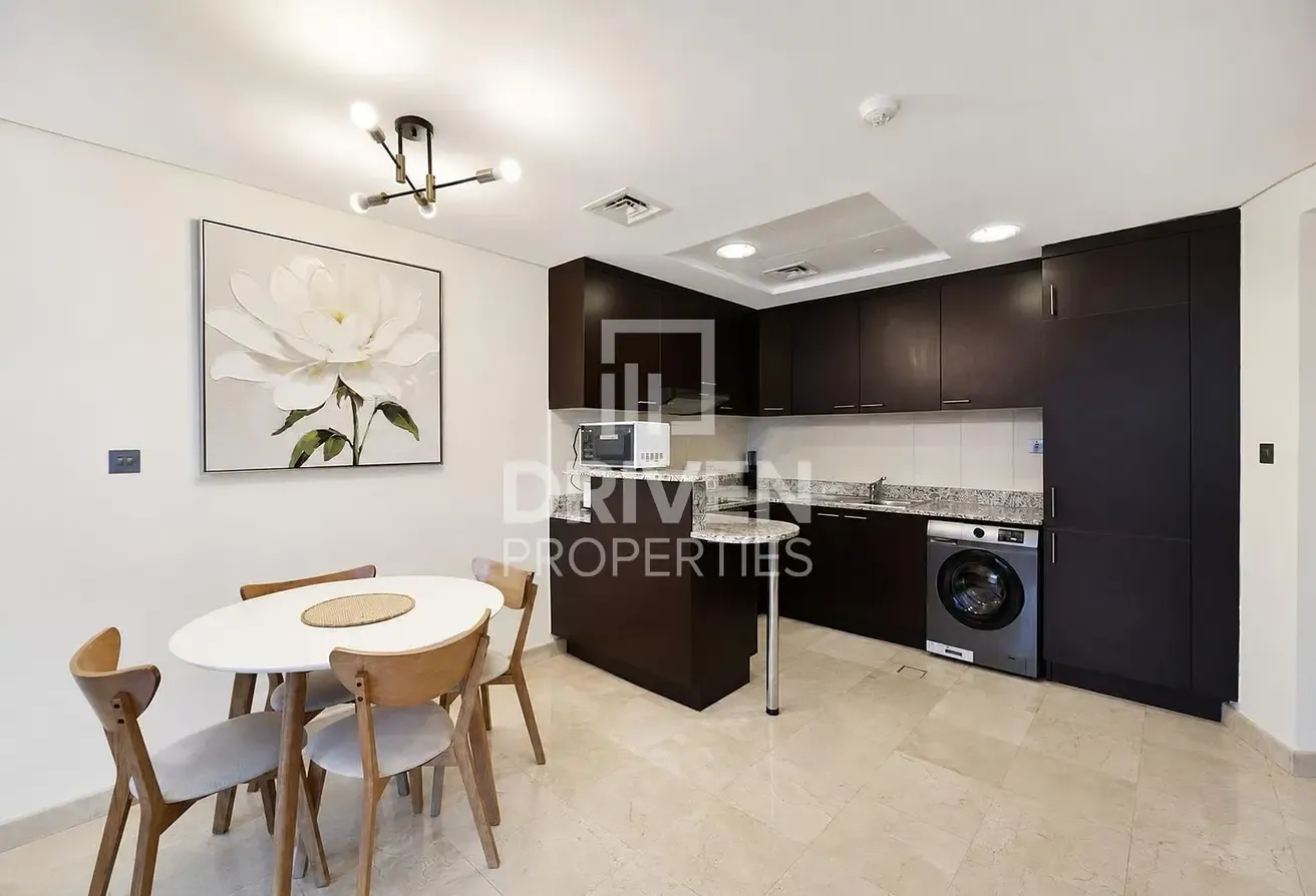 Fully Furnished | Vacant | High Floor