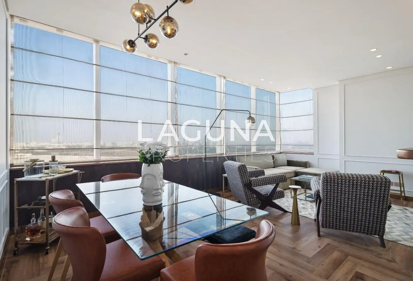 Sky High Luxury | Jaw-Dropping Views