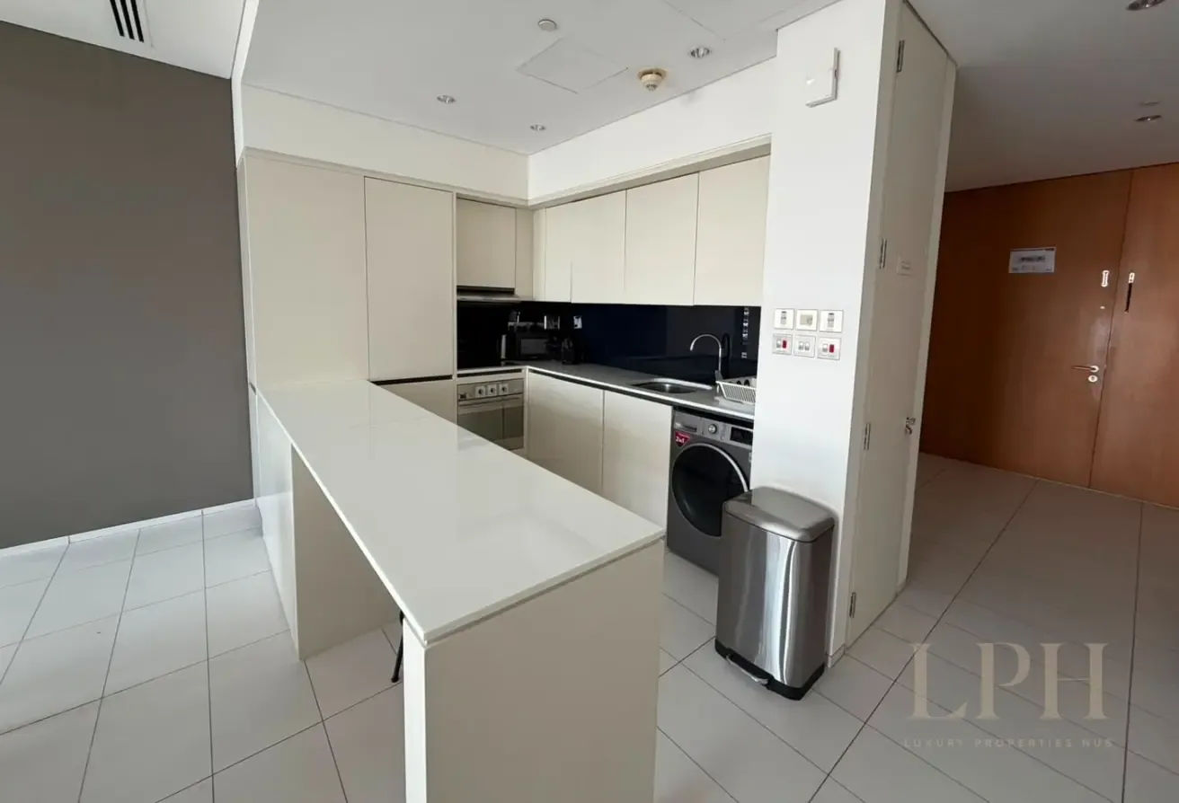 FULLY FURNISHED | VACANT | BEST VALUE PRICE