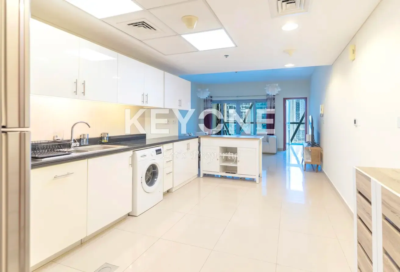 Spacious Furnished 1BR | Vacant | Near to Metro