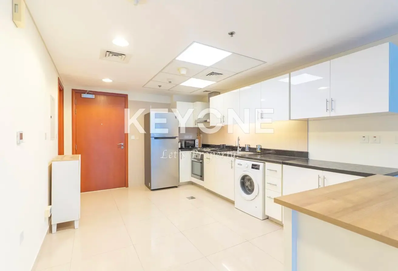 Spacious Furnished 1BR | Vacant | Near to Metro