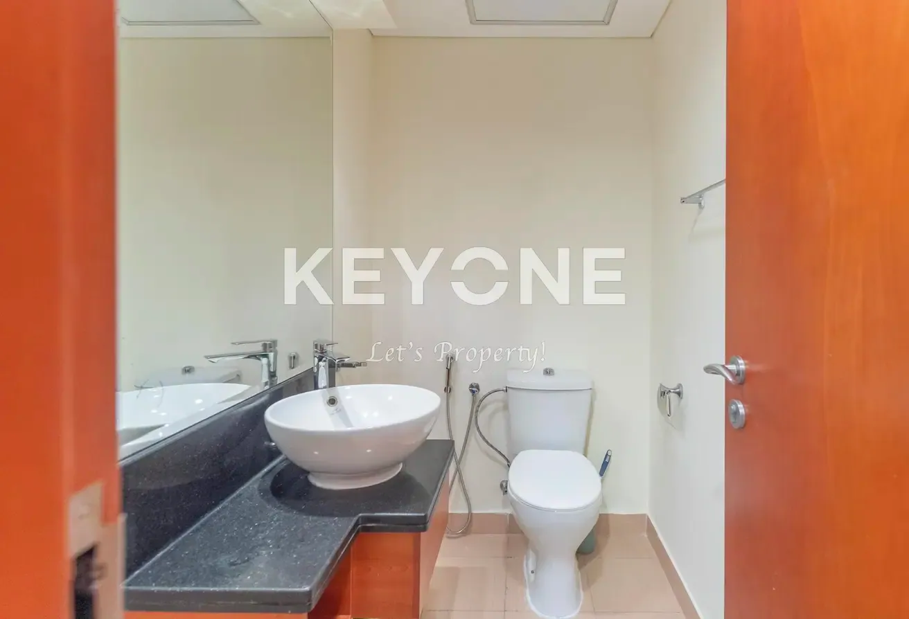 Spacious Furnished 1BR | Vacant | Near to Metro
