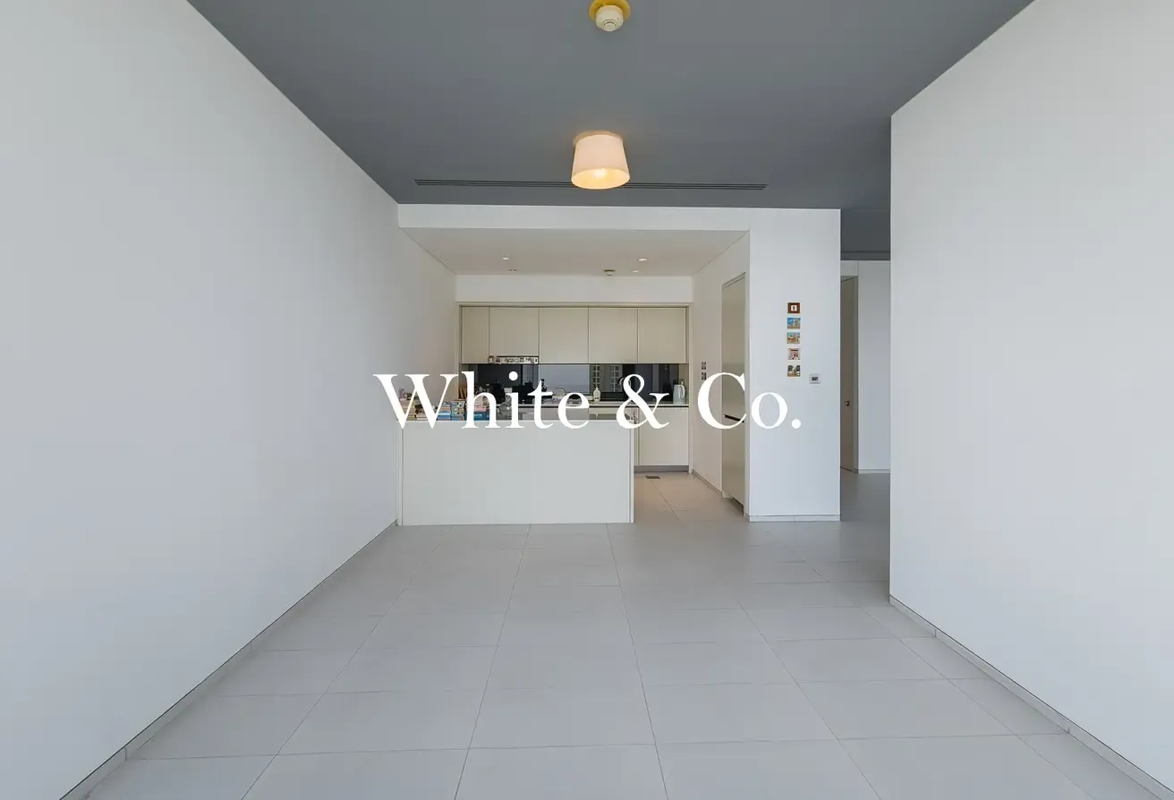 High Floor Unit | Spacious | Furnished
