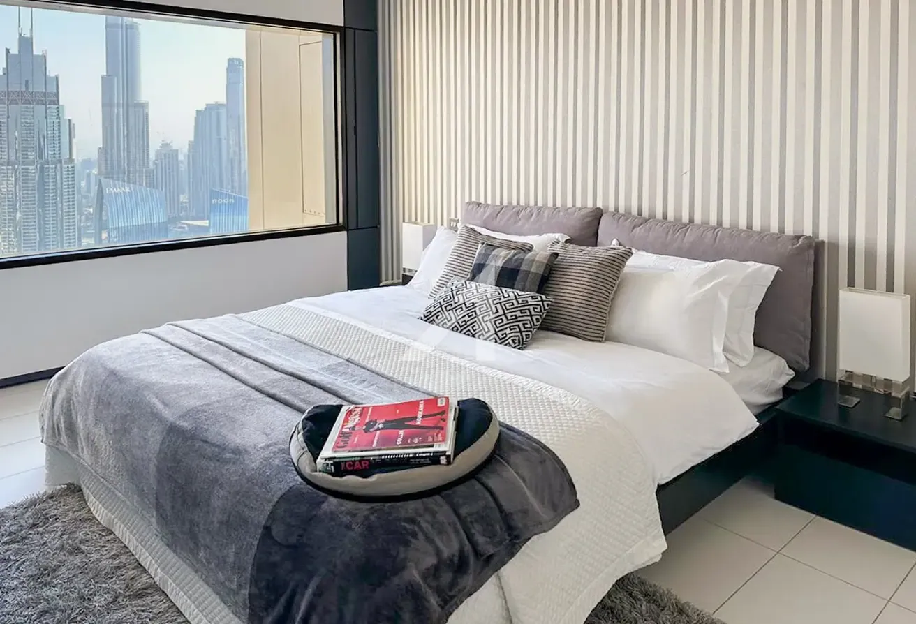 Fully furnished | Upgraded | Vacant soon