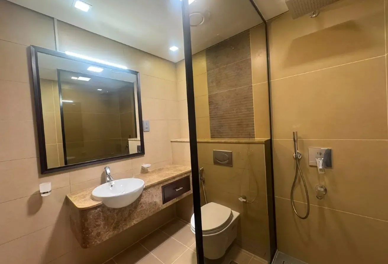Furnished | Close to Metro | Upgraded bathroom