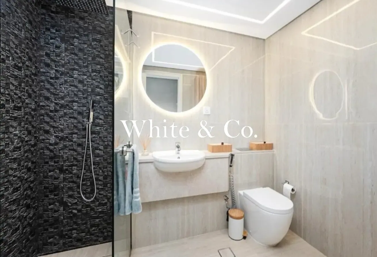 UPGRADED | FULLY FURNISHED | LARGE 2 BED