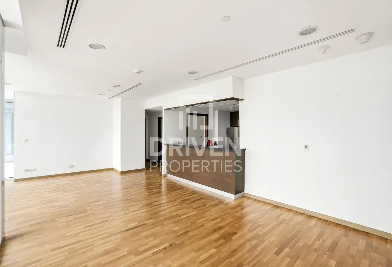 Desirable Apt | Burj View | Prestigious Location