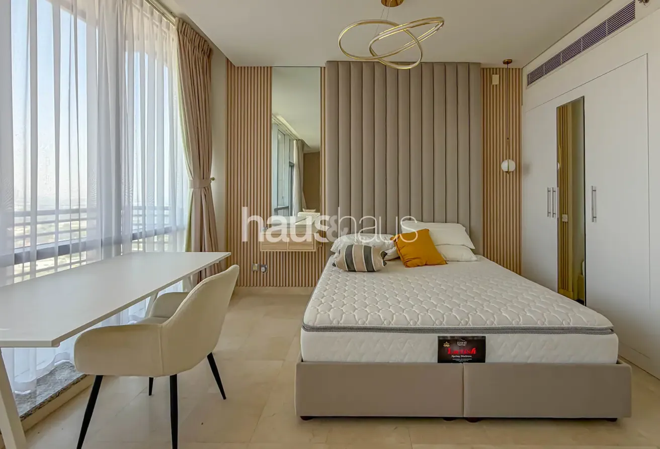Large Layout | Balcony | Upgraded