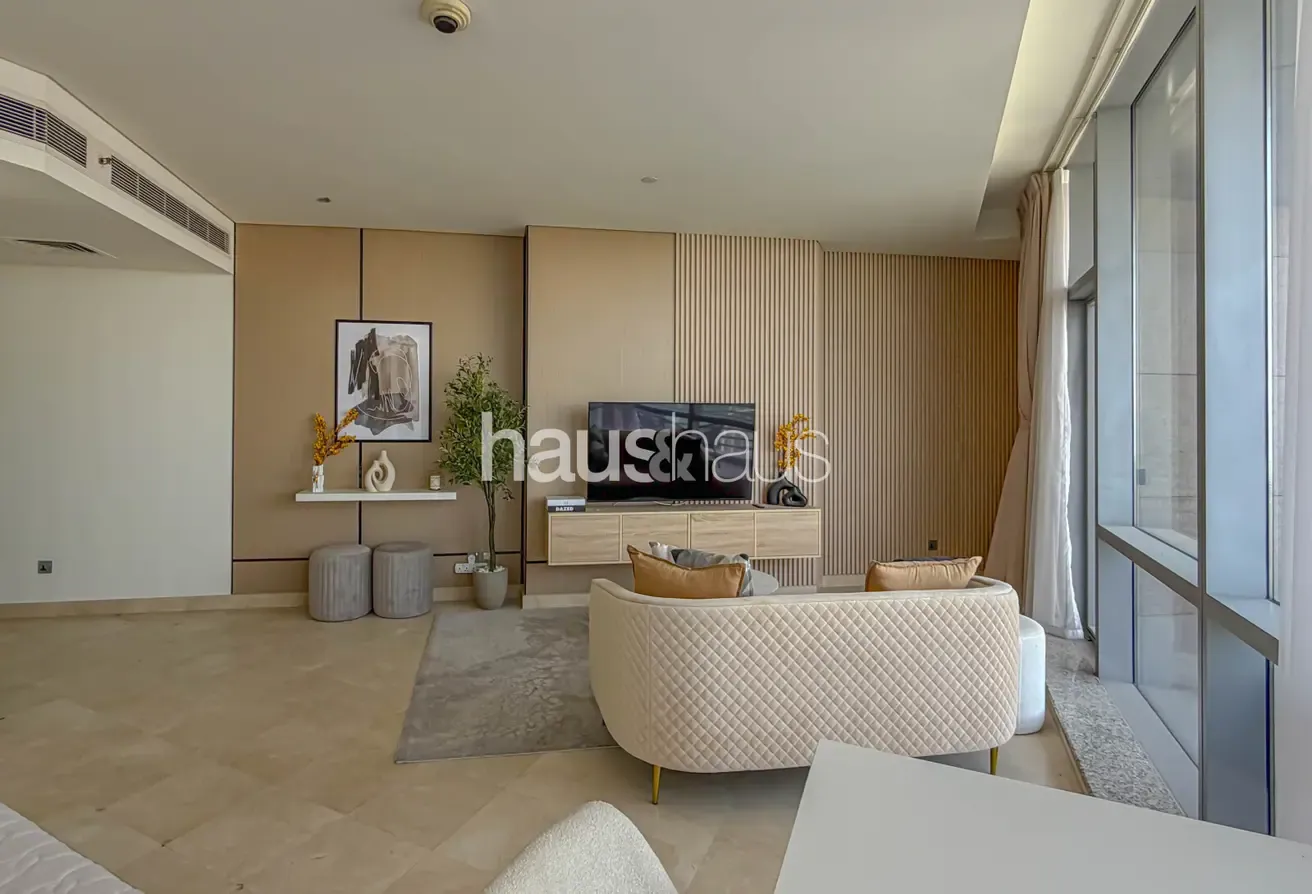 Large Layout | Balcony | Upgraded