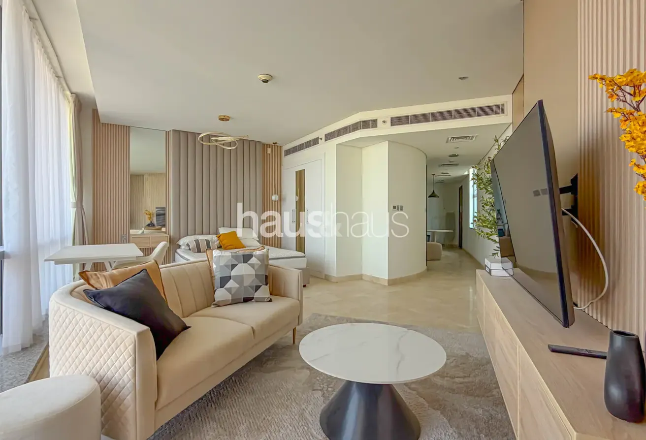 Large Layout | Balcony | Upgraded