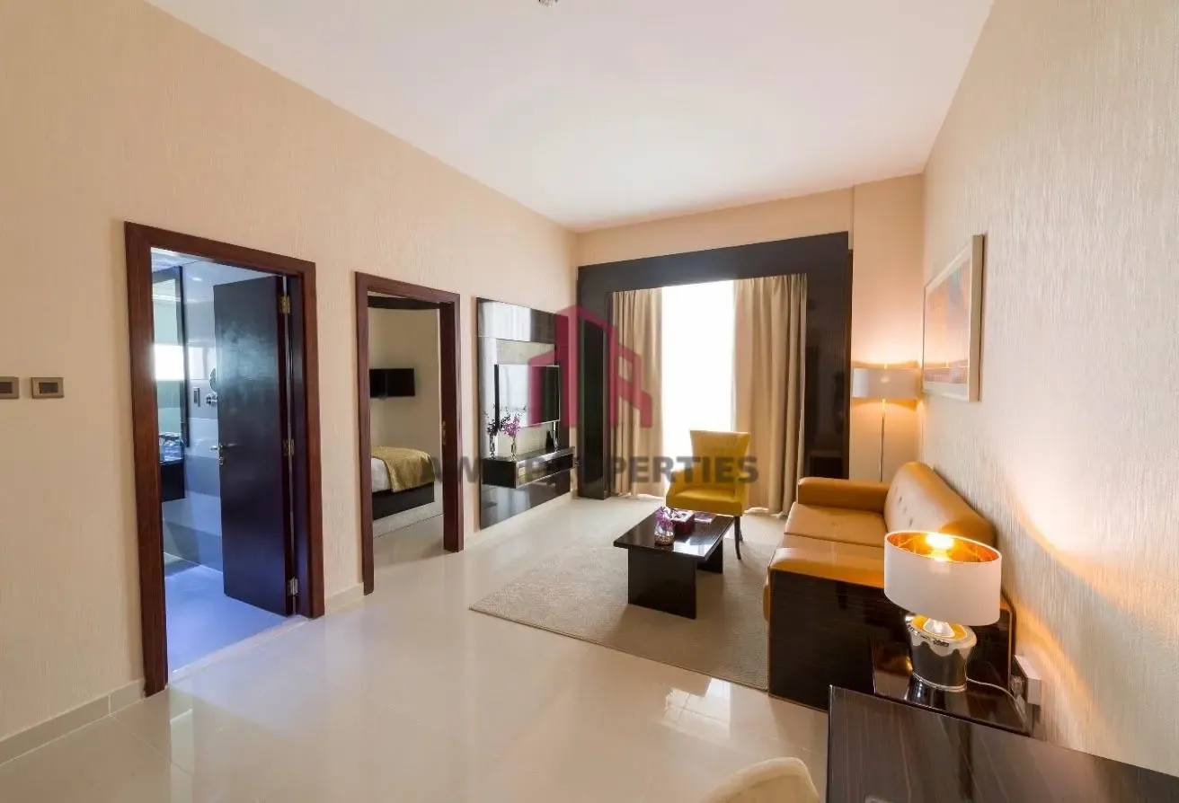 Stunning Apartment| Luxury Living| Near to Metro