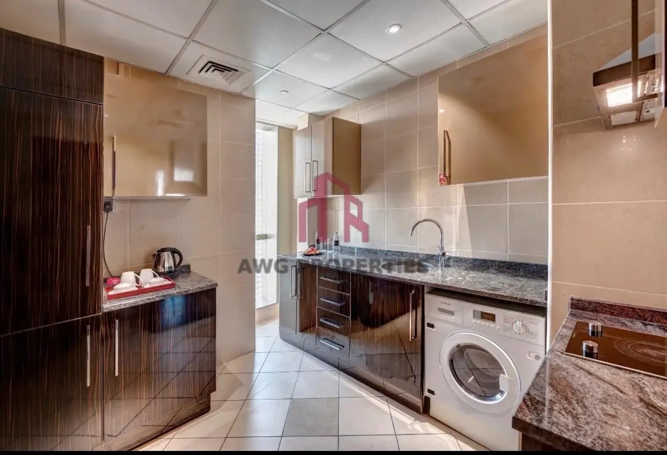Stunning Apartment| Luxury Living| Near to Metro
