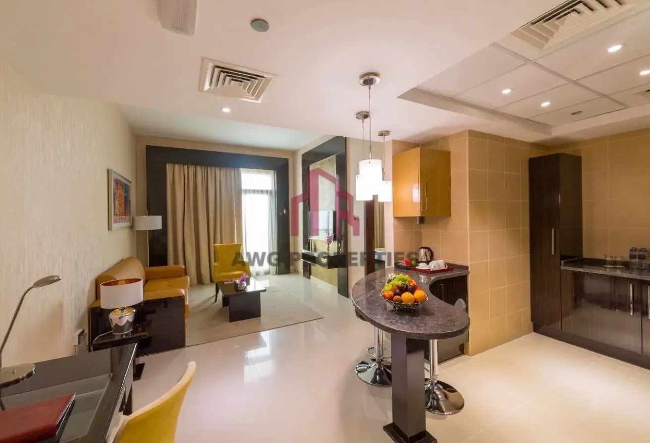 Stunning Apartment| Luxury Living| Near to Metro