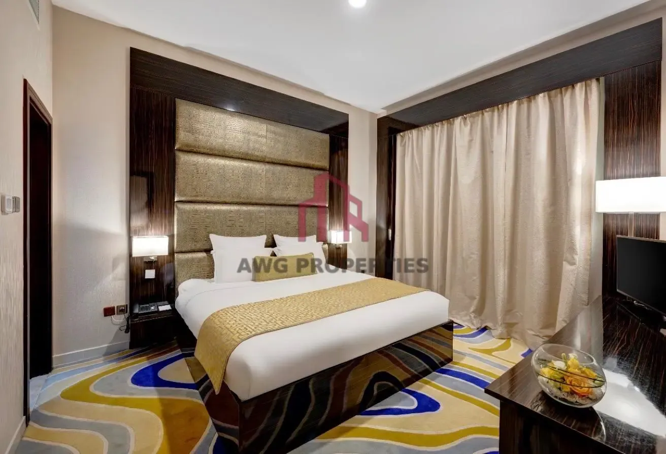 Stunning Apartment| Luxury Living| Near to Metro