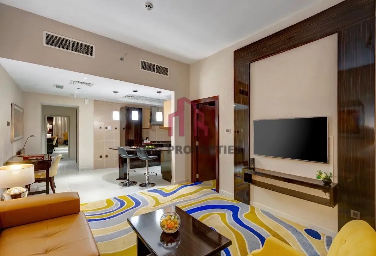 Stunning Apartment| Luxury Living| Near to Metro