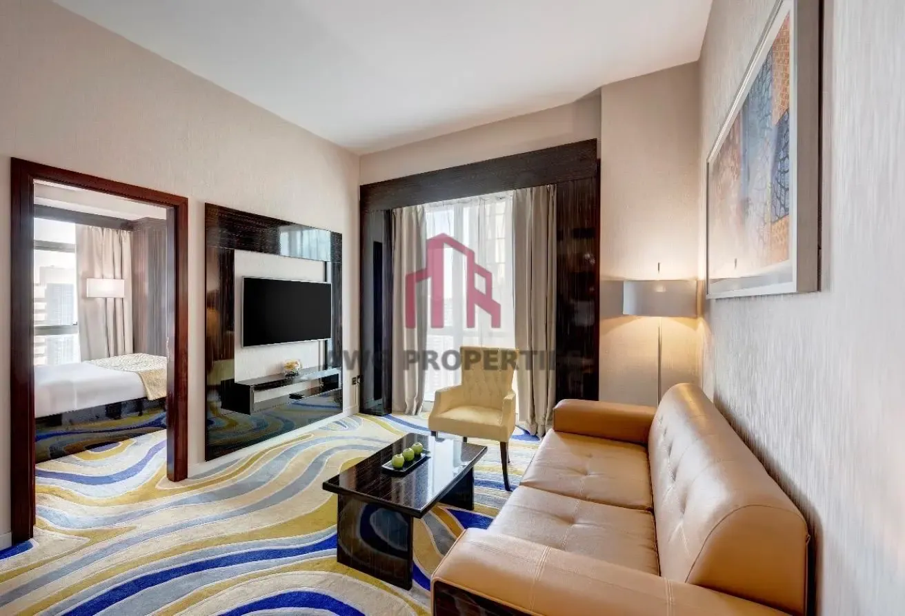 Stunning Apartment| Luxury Living| Near to Metro
