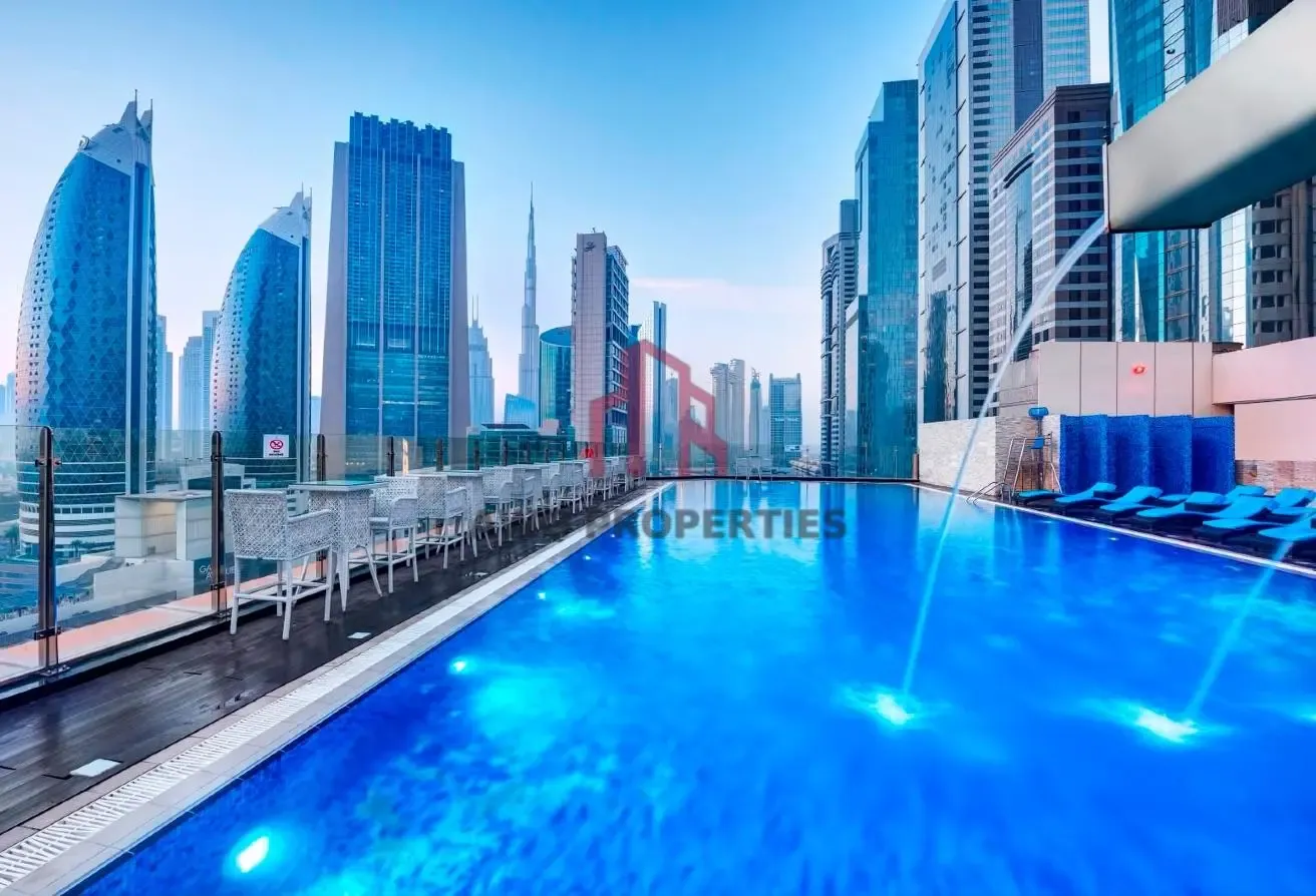 Stunning Apartment| Luxury Living| Near to Metro