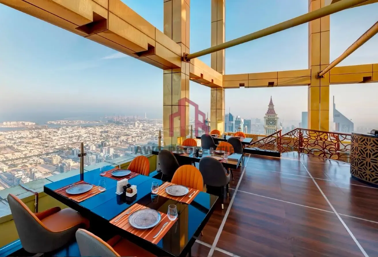 Stunning Apartment| Luxury Living| Near to Metro