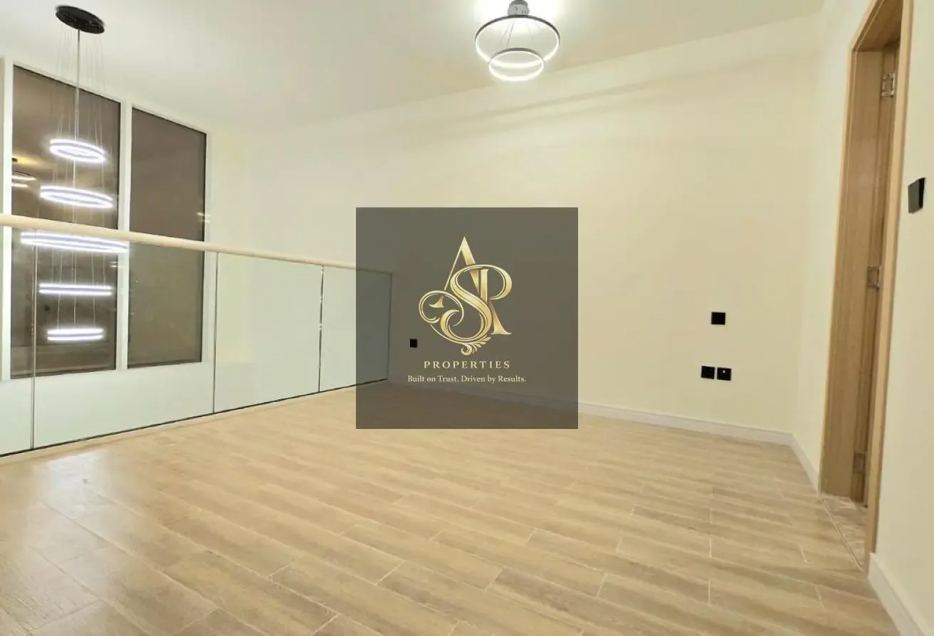 Street View l 4 cheques | Unbeatable Price