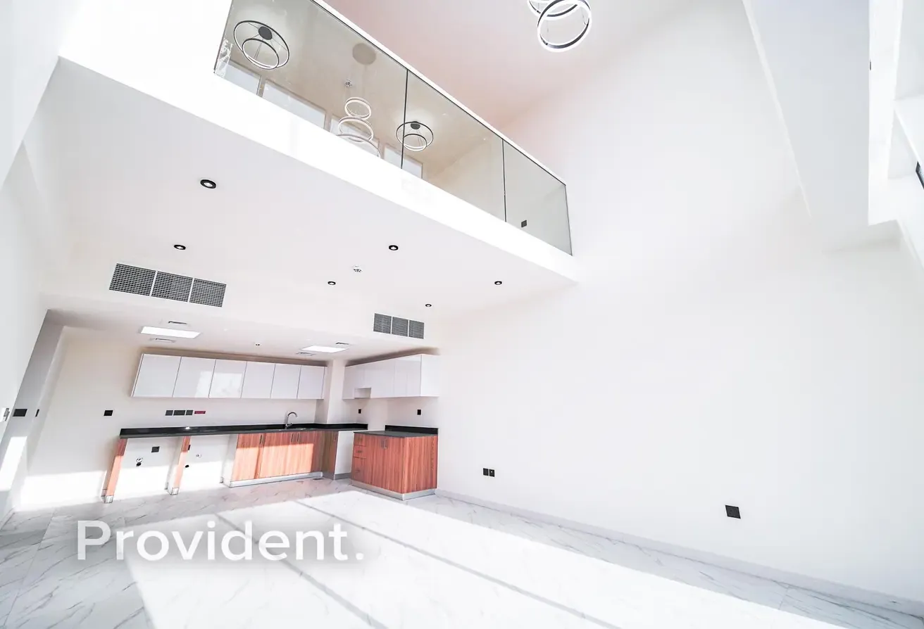 Easy Access | Parking on Front | Ready to Move