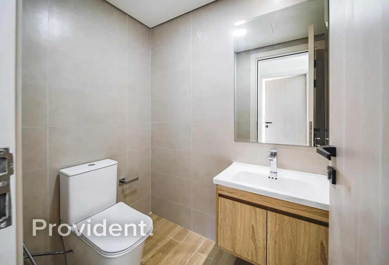 Easy Access | Parking on Front | Ready to Move