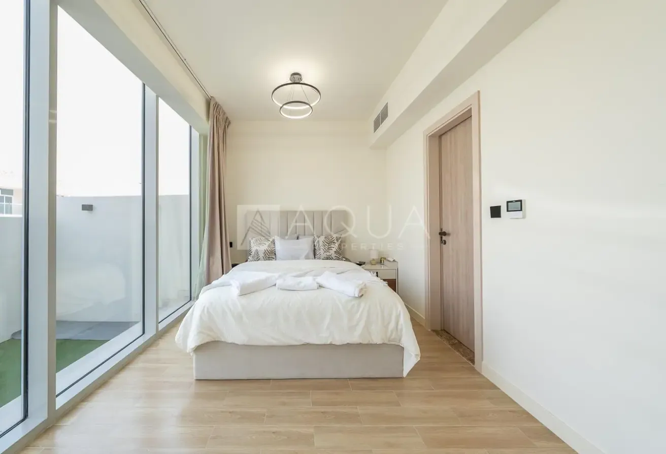 Big Living Area I Vacant | Fully Furnished