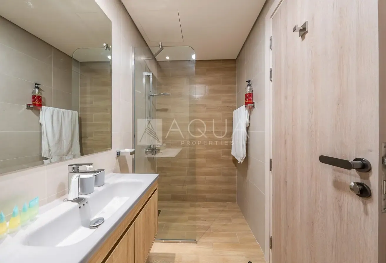 Big Living Area I Vacant | Fully Furnished
