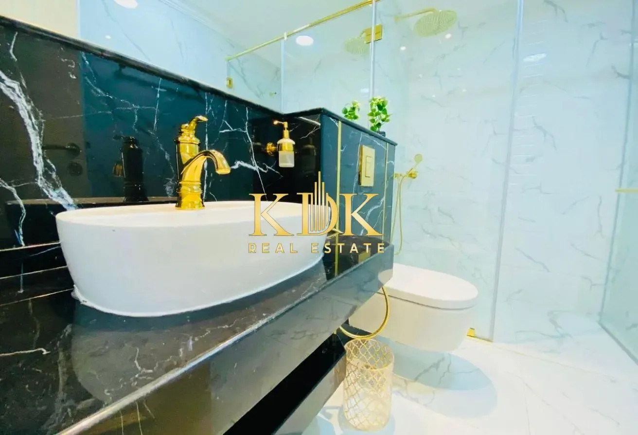 Fully Furnished 1 BR | Pool View | Modern Living