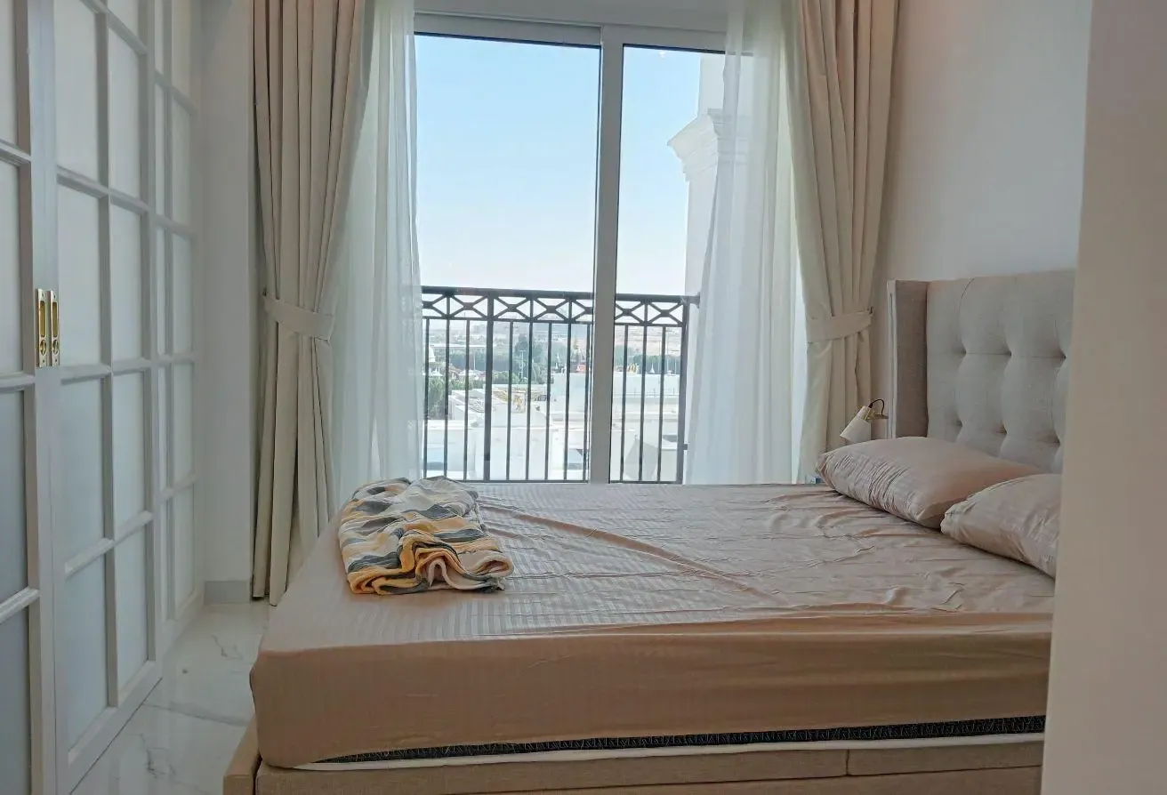 Furnished | Ready To Move | Prime Location |