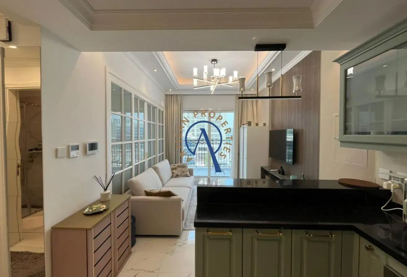 FULLY FURNISHED | HIGH FLOOR | VACANT