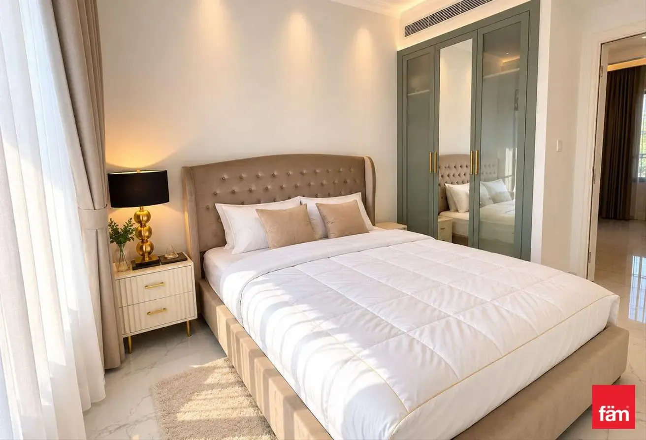 1br Furnished Middle Floor Miracle Garden Nearby