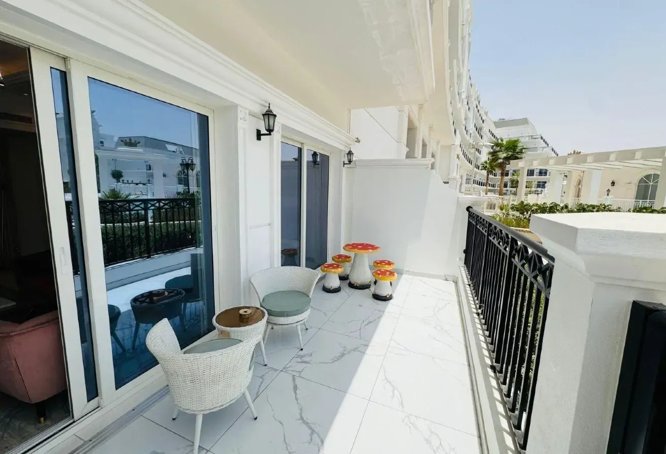 Fully Furnished 1 Bedroom | Garden Access