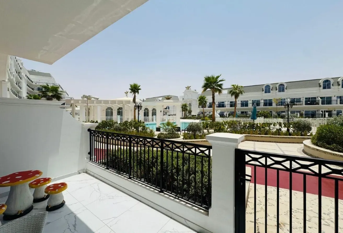 Fully Furnished 1 Bedroom | Garden Access