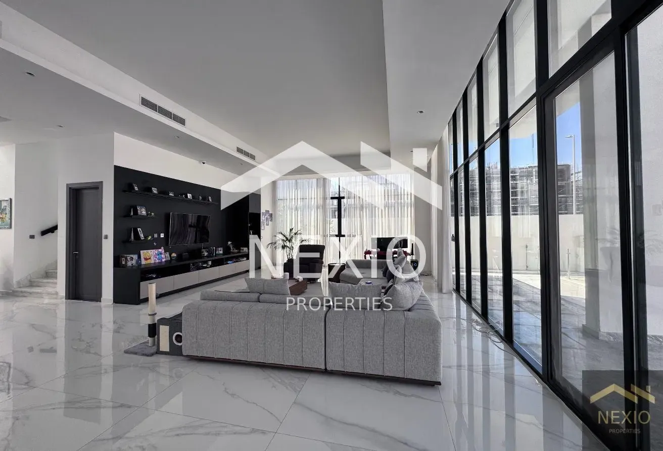Luxury Villa | Well maintained | Furnished