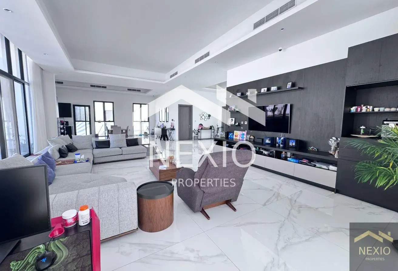 Luxury Villa | Well maintained | Furnished