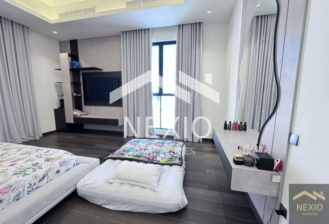 Luxury Villa | Well maintained | Furnished