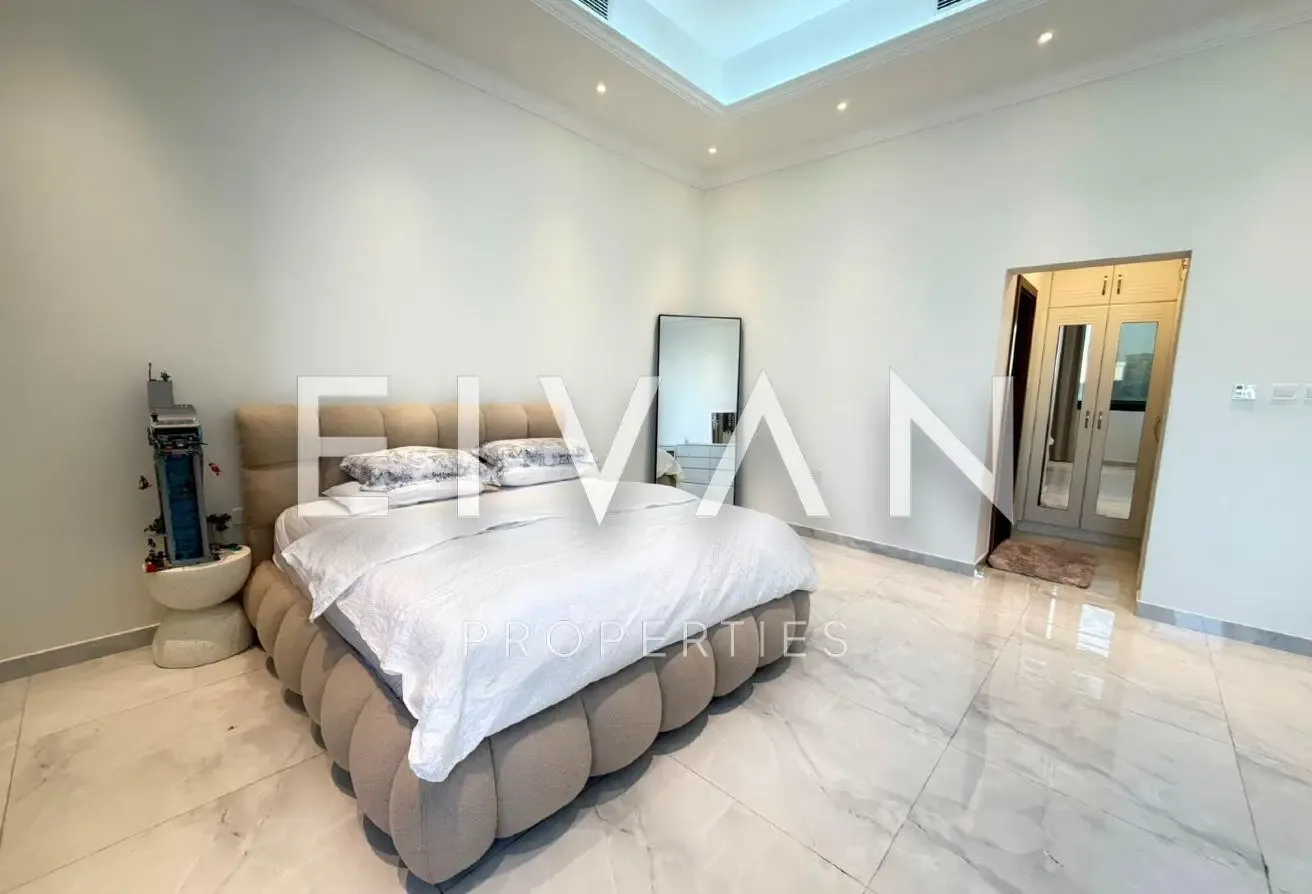 Spacious Villa | | Private Garden & Maid’s Room