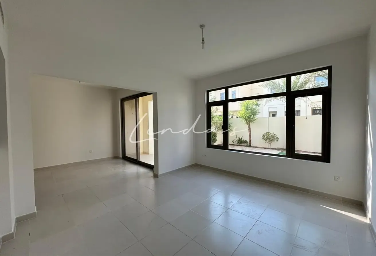 Large Layout | Spacious Garden | Vacant Now