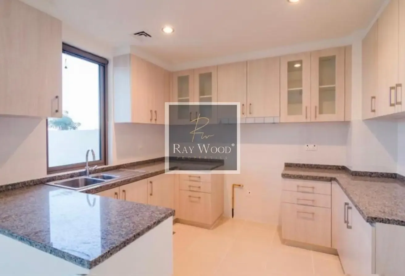 Vacant / Type G / 4Bedroom +Maids