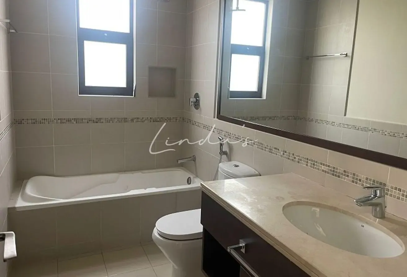 Great location | 4BR  | Well maintained | T2E
