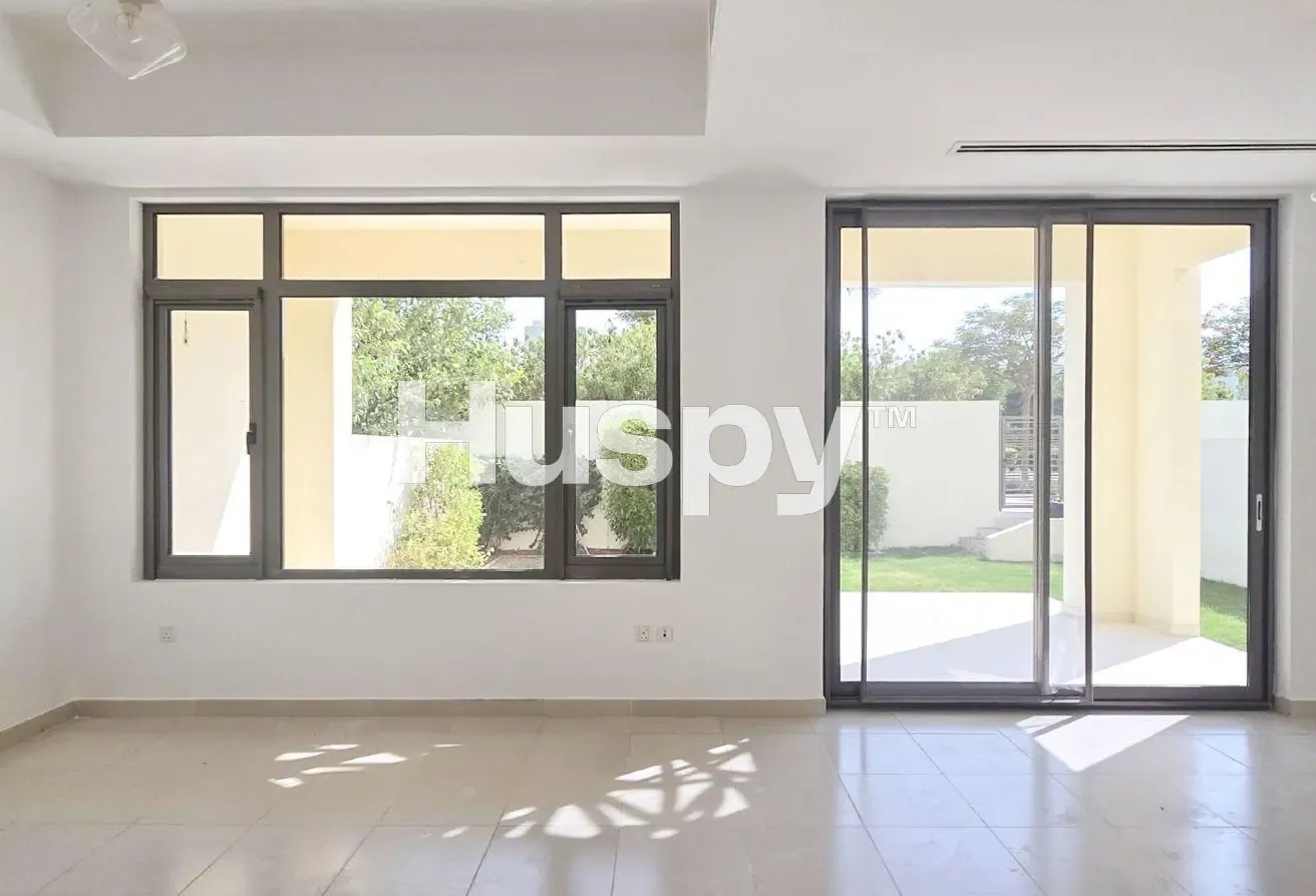 Single Row | Well Maintained | Vacant