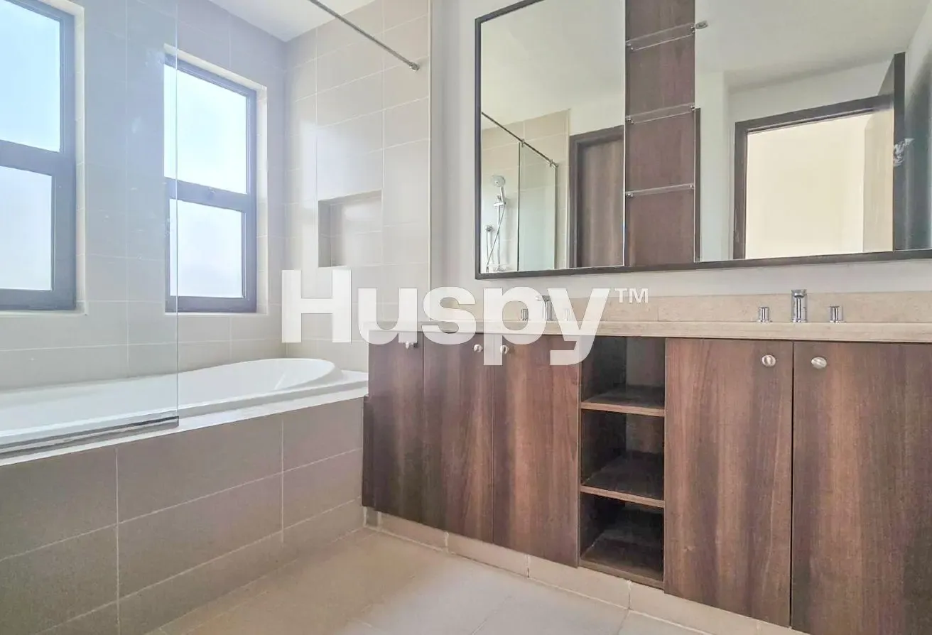 Single Row | Well Maintained | Vacant