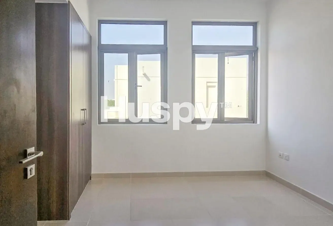 Single Row | Well Maintained | Vacant