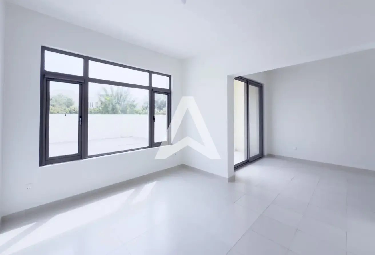 Open House |4Bed + Study+Maid | Near Pool | Type E