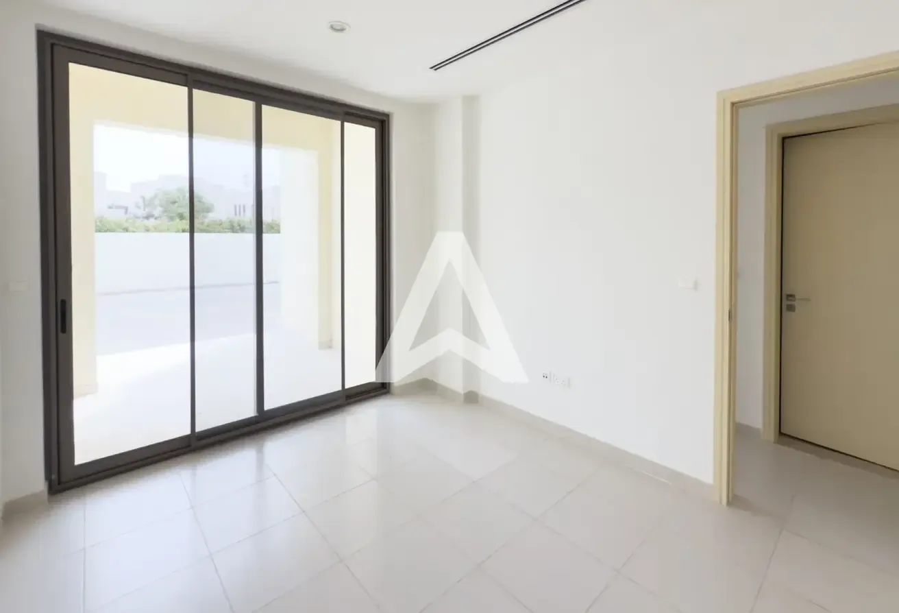 Open House |4Bed + Study+Maid | Near Pool | Type E