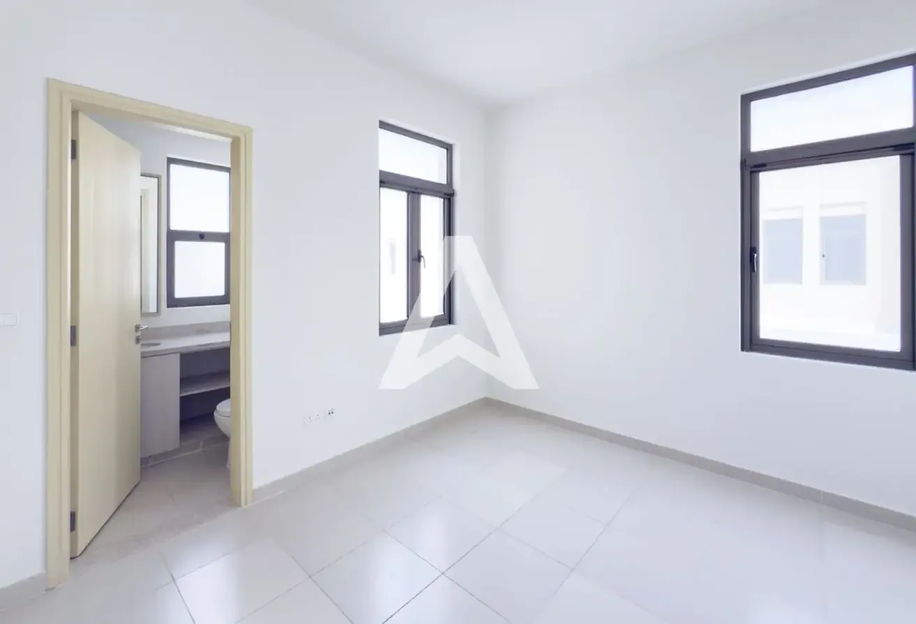Open House |4Bed + Study+Maid | Near Pool | Type E